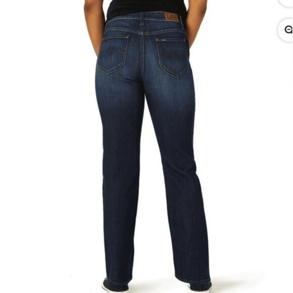 NEW WITH TAGS LEE Mid rise regular fit Straight Leg BLUE Jean SZ 18W PETITE